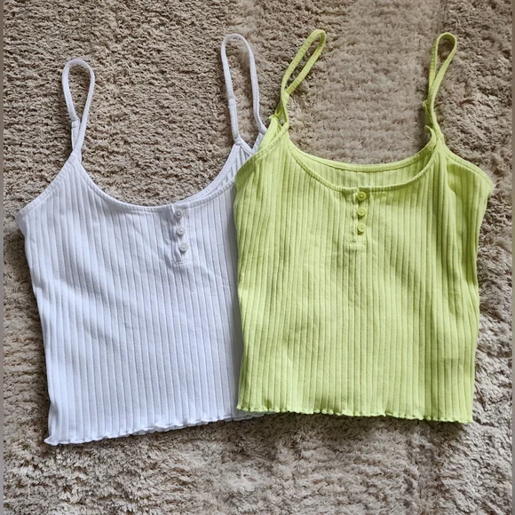 🤍Bundle!! American Eagle Crop tanks - Picture 1 of 8